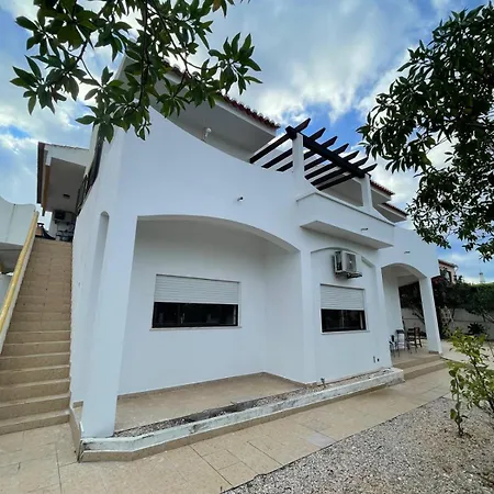 Large 2 Bedroom * 라고스